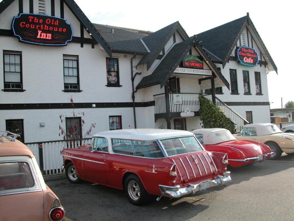 The Old Courthouse Inn Powell River Exterior foto