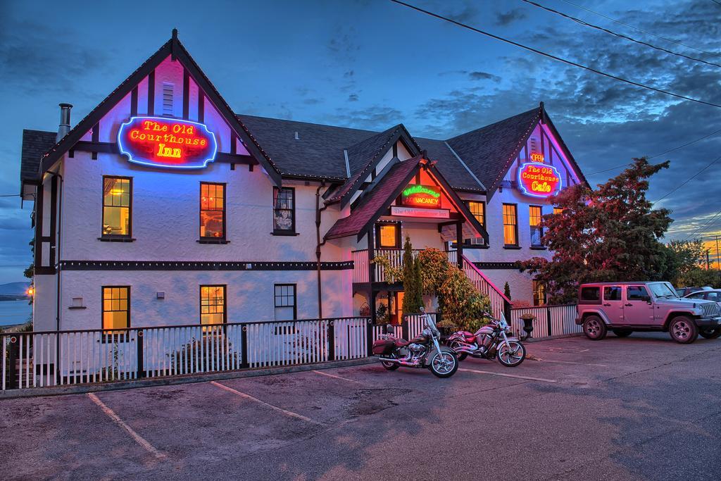 The Old Courthouse Inn Powell River Exterior foto