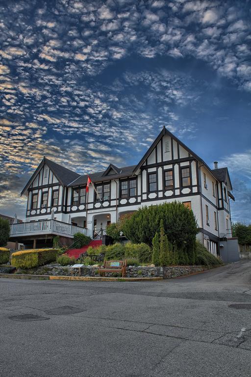 The Old Courthouse Inn Powell River Exterior foto