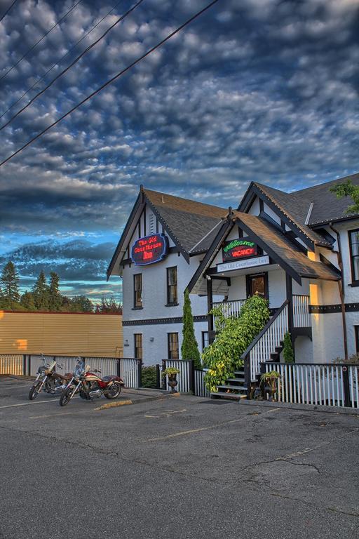 The Old Courthouse Inn Powell River Exterior foto